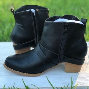 Black Buckle Booties (Wide Width) SOLD OUT @Torrid